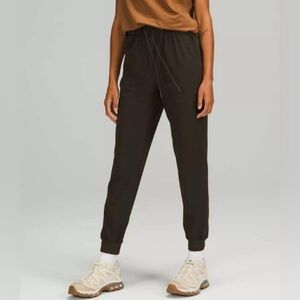 Lululemon Stretch High-Rise Jogger Pant Dark Olive Size 8 EUC